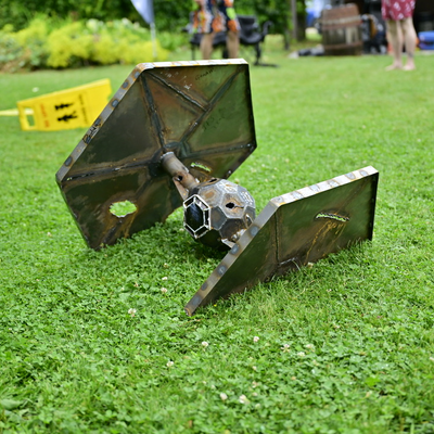 TIE-fighter i metall!